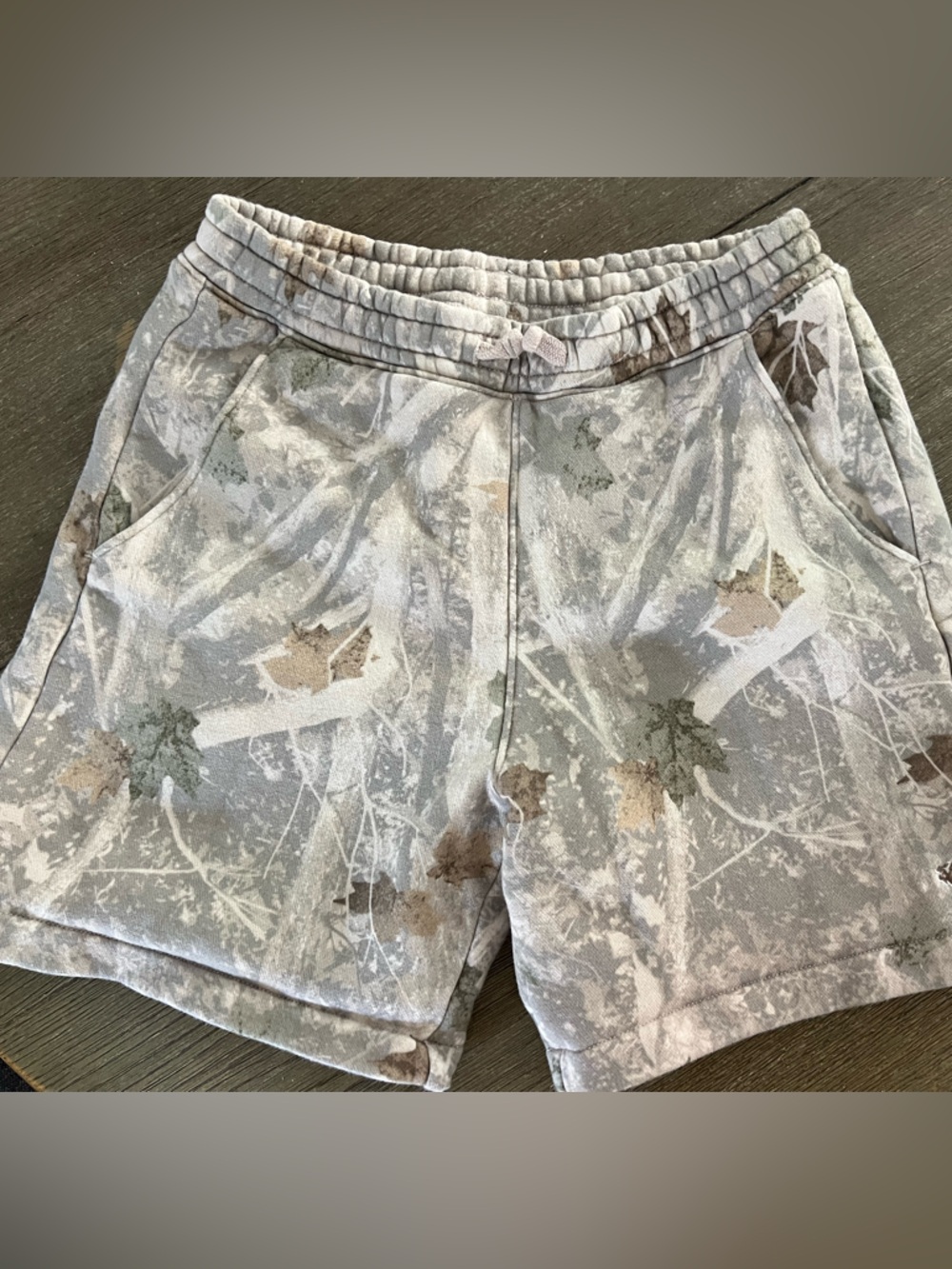 Abercrombie  Camo Leaf-Print Casual Shorts